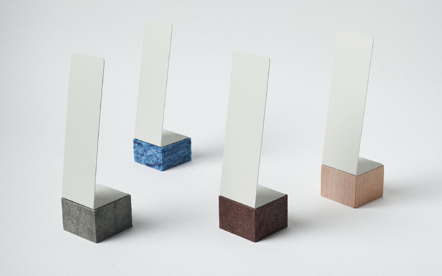 customizable totem-style trophies